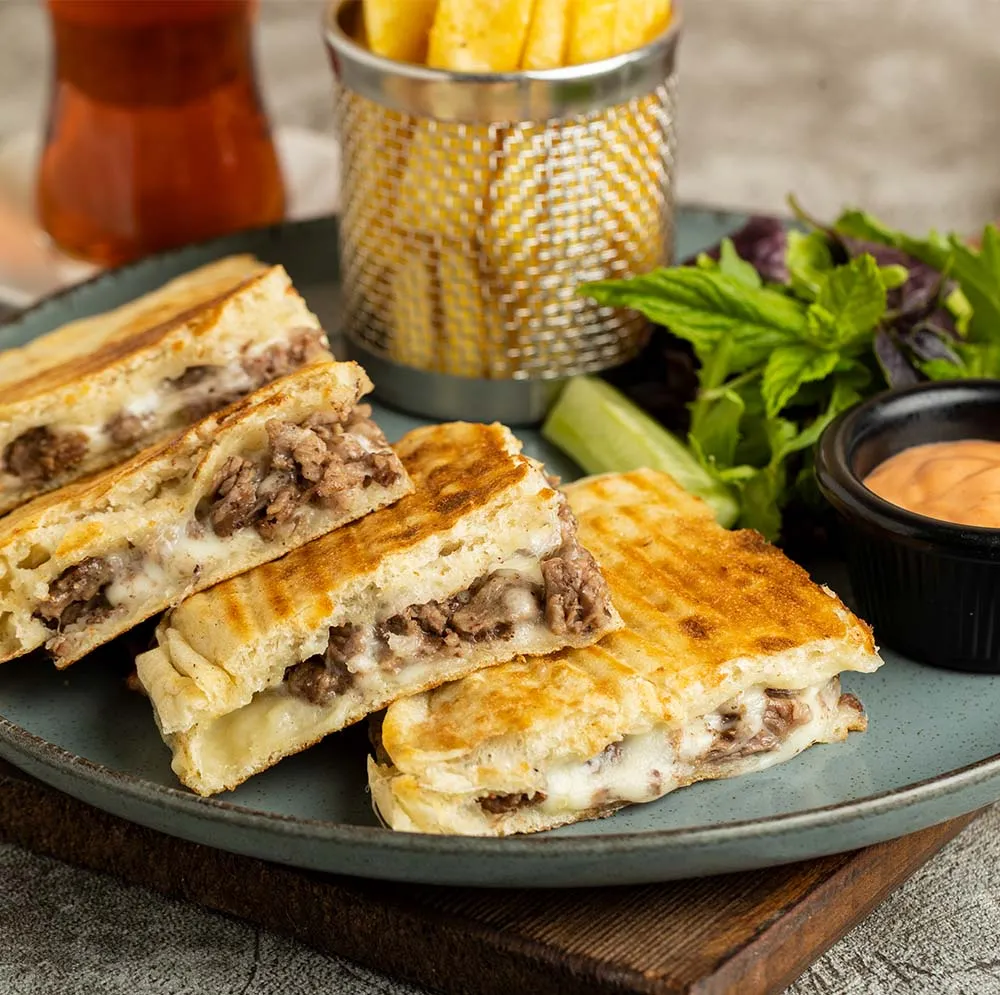 KAVURMALI KAŞARLI TOST