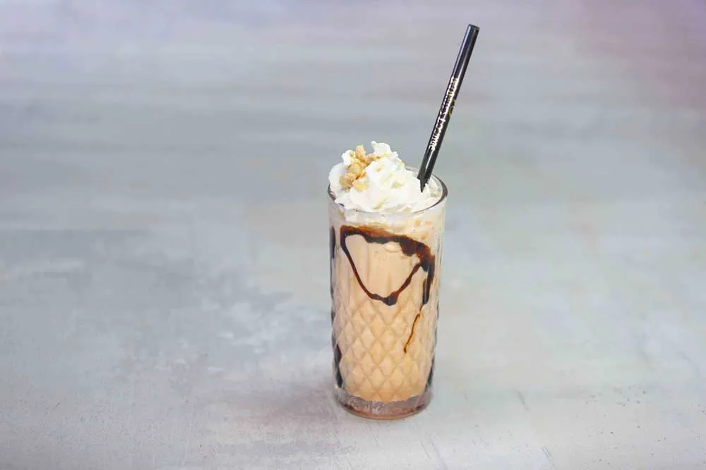 KARAMELLİ MILKSHAKE