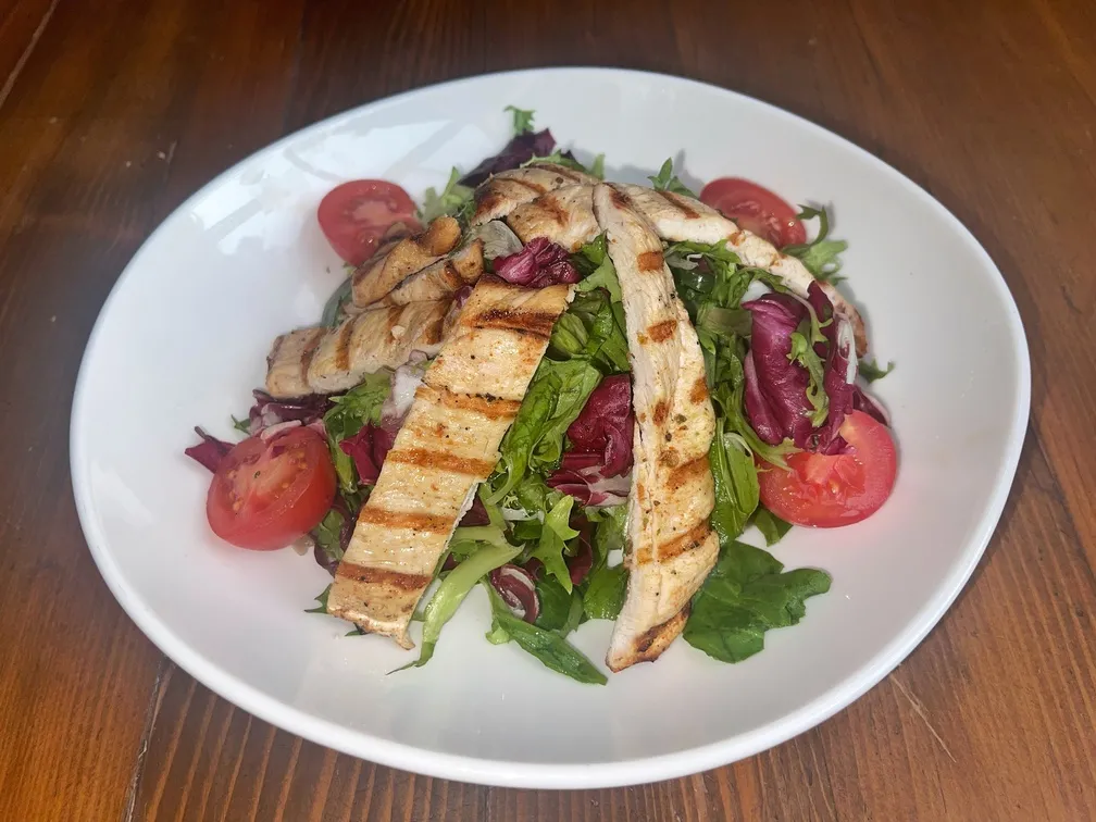 IZGARA TAVUKLU SALATA