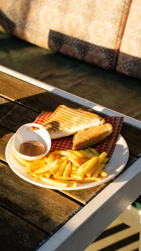 KAŞARLI TOST