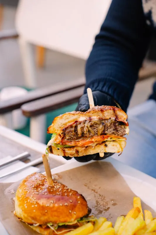 VERA BURGER