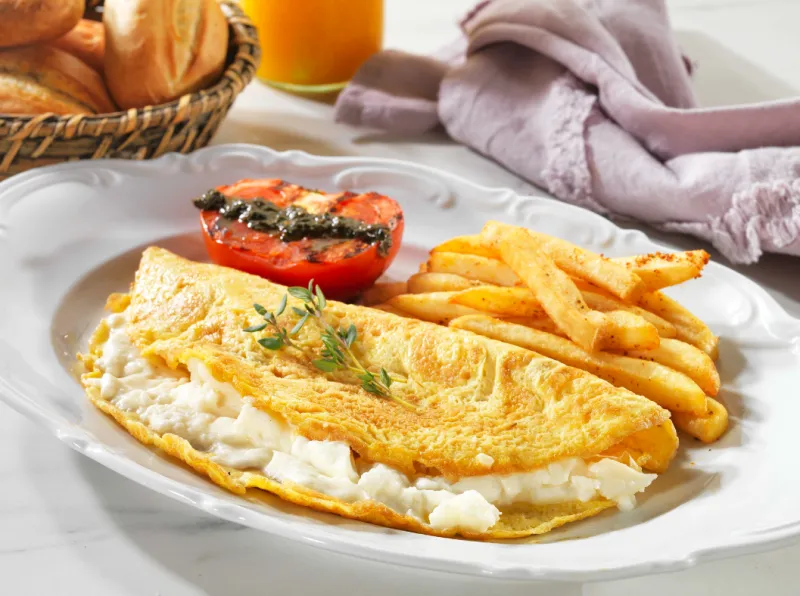 PEYNİRLİ OMLET