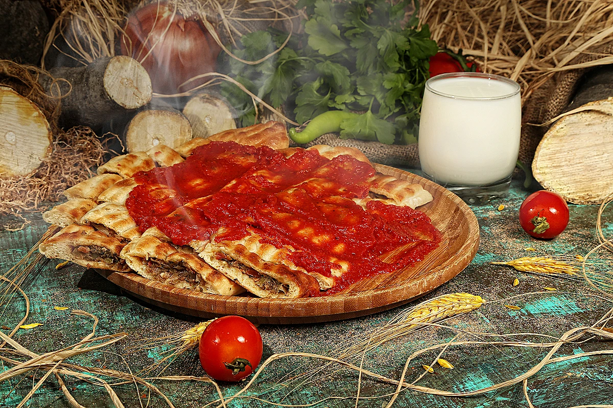 SOSLU KIYMALI KIR PİDESİ