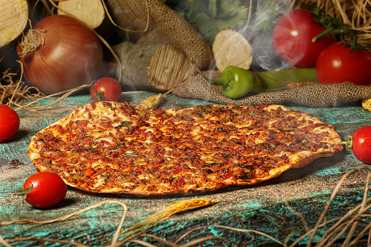 KAVURMALI KAŞARLI LAHMACUN