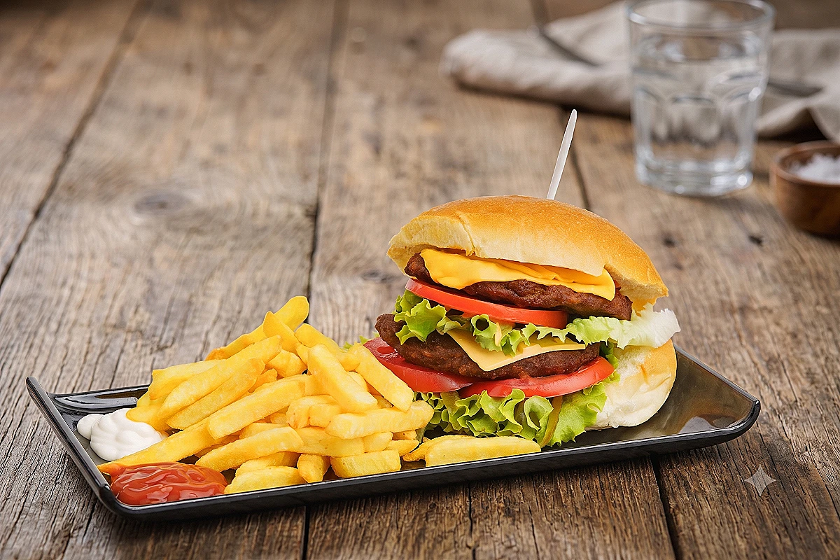 ÇİFT KÖFTELİ BURGER