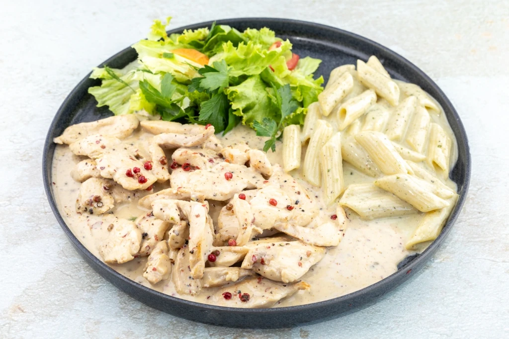 PESTO SOSLU TAVUK
