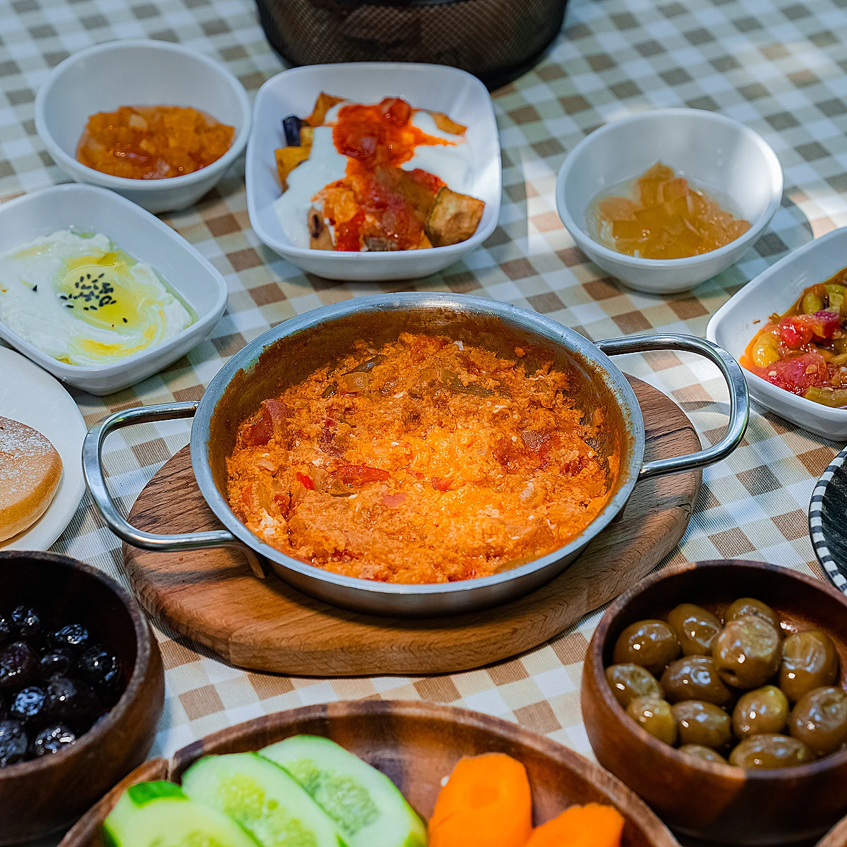 MENEMEN