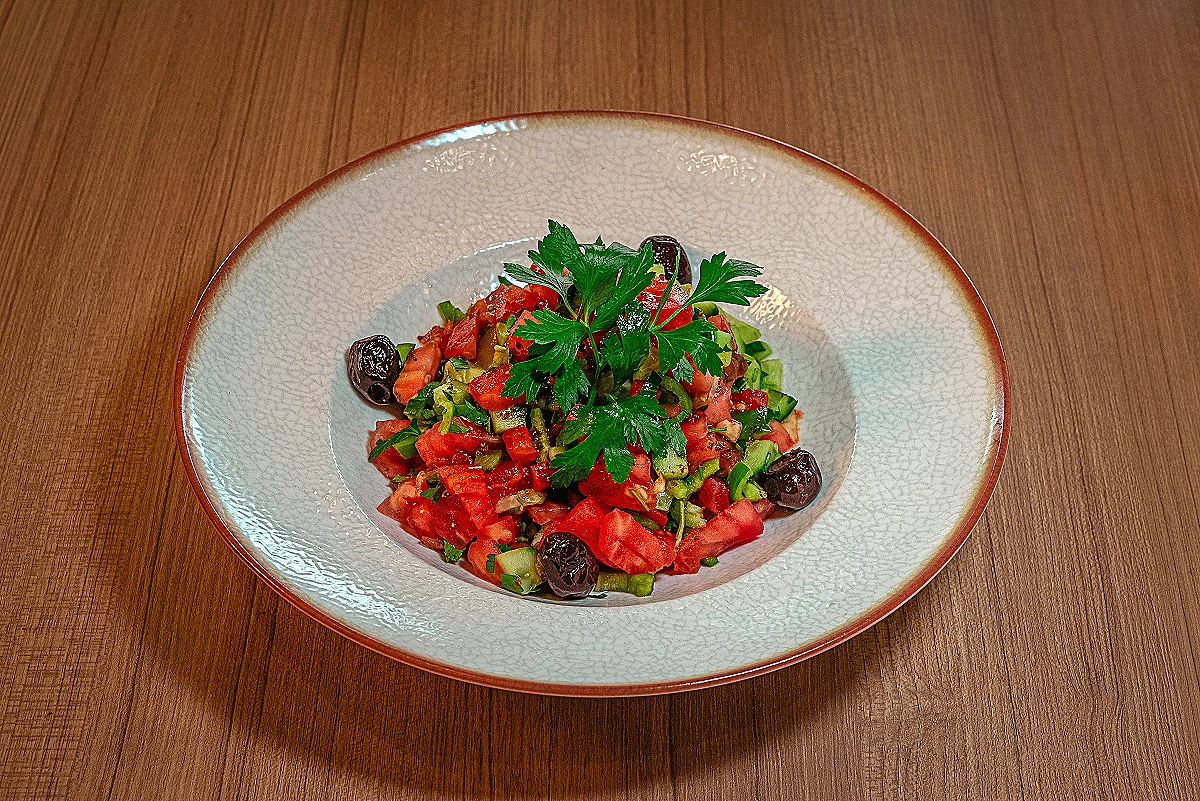 ÇOBAN SALATA