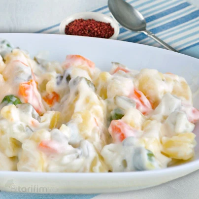 AMERİKAN SALATASI