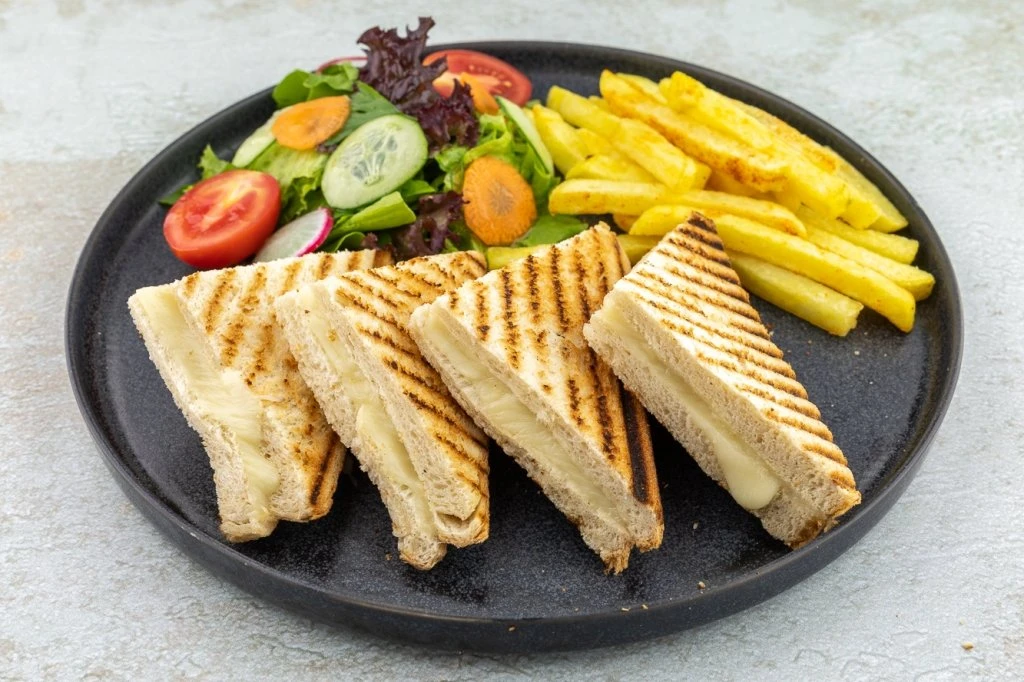KAŞARLI TOST