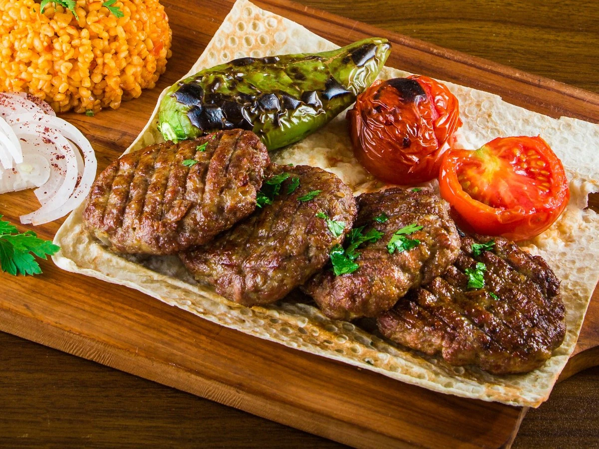 SALKIM KAŞARLI KÖFTE