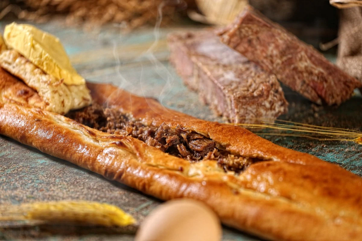 KAVURMALI & PEYNİRLİ & YUMURTALI PİDE