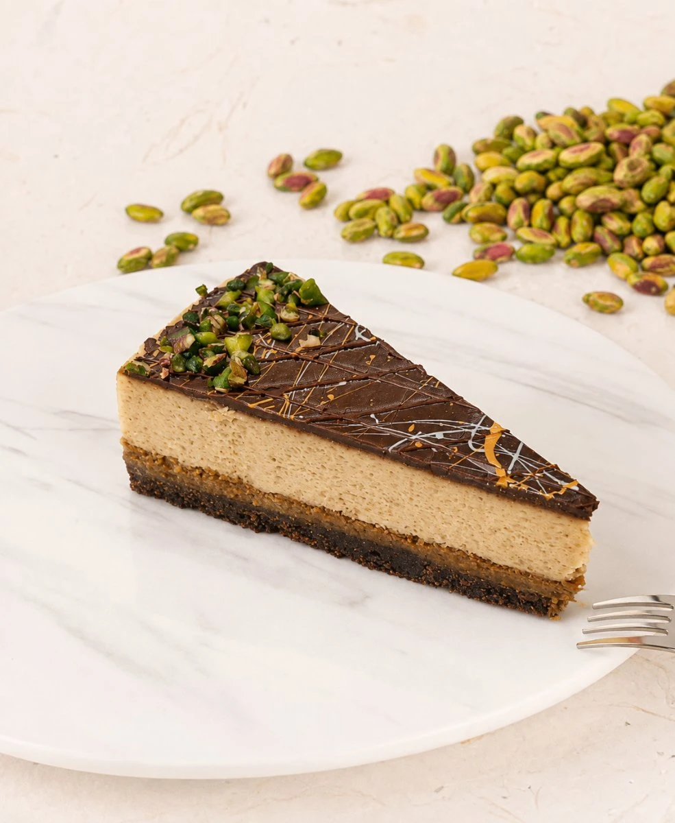 DUBAI CHOCOLATE CHEESECAKE